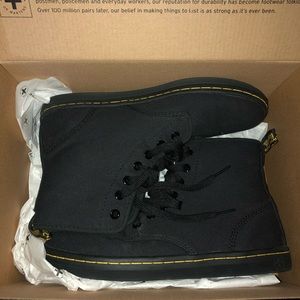 Dr. Martens Airwalk - Shoreditch Black Canvas Boot